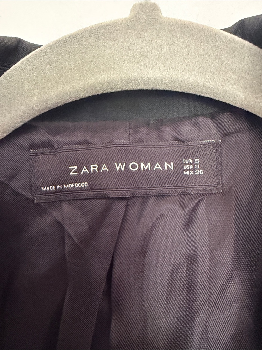 Zara Women’s Blazer - Picture 2 of 5
